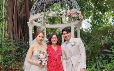 Boulevard Gardens, Indooroopilly Wedding with Marriage Celebrant Elva Nicolson